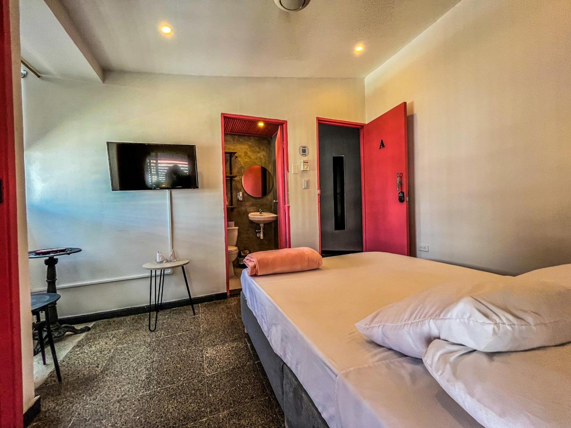Fardo Hotel Boutique En Ibague - Zona G - Recepcion Digital 24H מראה חיצוני תמונה